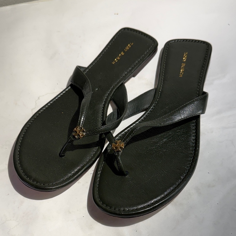 Used Tory Burch Dark Green Leather Flip Flops women’s size 9 sandals